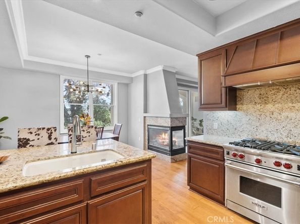 401 Bernard 202, Costa Mesa CA 92627