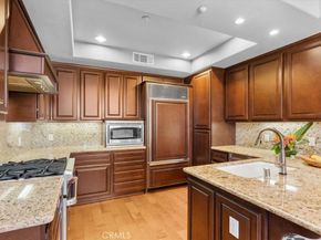 401 Bernard 202, Costa Mesa CA 92627