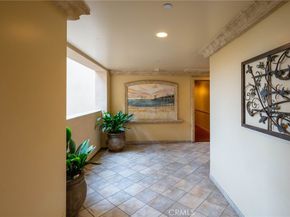 401 Bernard 202, Costa Mesa CA 92627