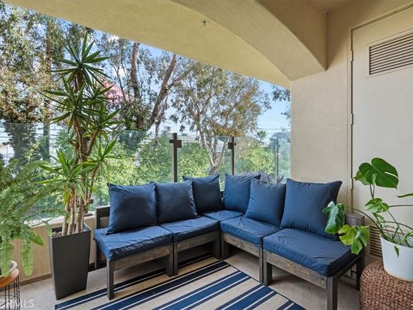 401 Bernard 202, Costa Mesa CA 92627