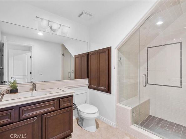 401 Bernard 202, Costa Mesa CA 92627