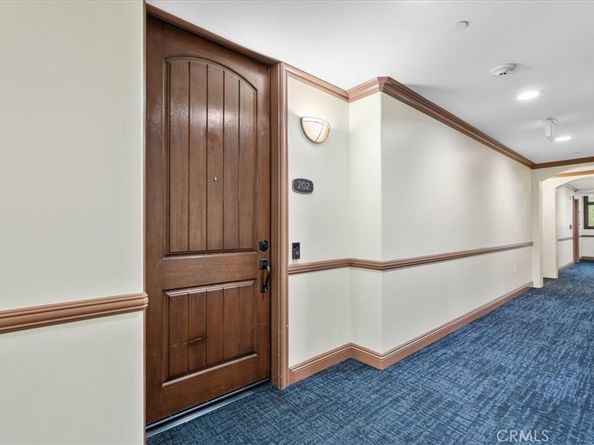 401 Bernard 202, Costa Mesa CA 92627