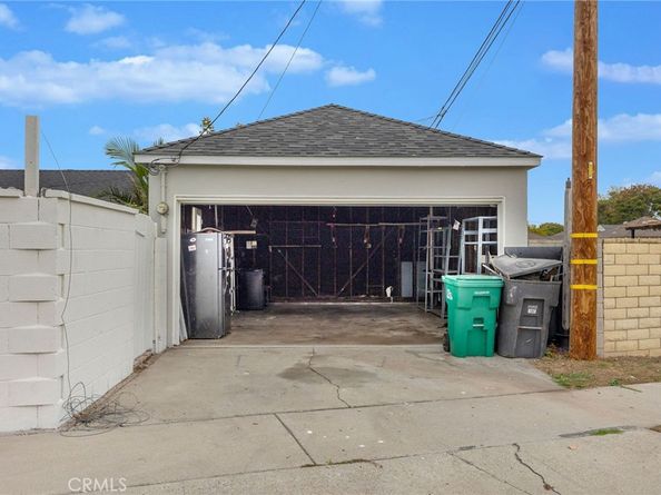 3910 E De Ora Way, Long Beach CA 90815