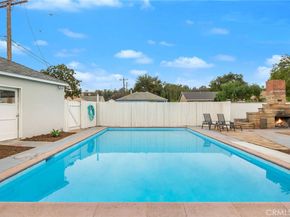 3910 E De Ora Way, Long Beach CA 90815