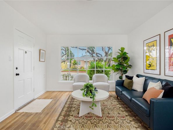 3910 E De Ora Way, Long Beach CA 90815