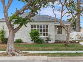 3910 E De Ora Way, Long Beach CA 90815