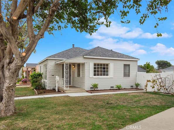 3910 E De Ora Way, Long Beach CA 90815