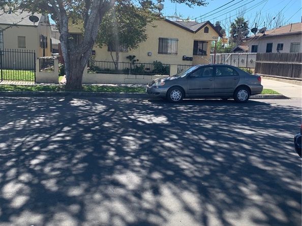 1742 W 82nd, Los Angeles CA 90047