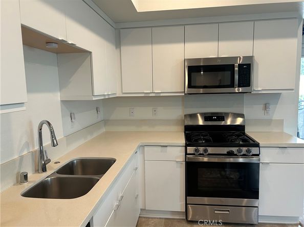 400 W Central 304, Brea CA 92821