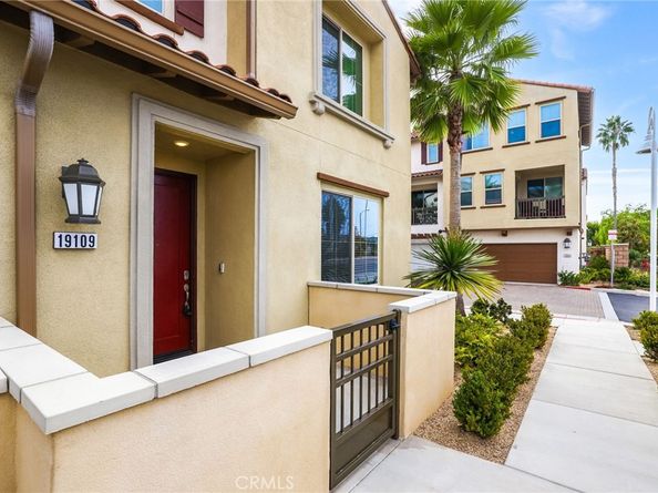 19109 Azul Lane, Huntington Beach CA 92648