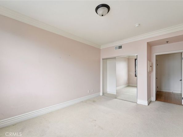 850 N Croft 301, Los Angeles CA 90069