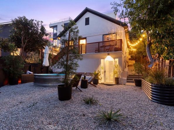 2207 - 2009 Apex Avenue, Los Angeles CA 90039