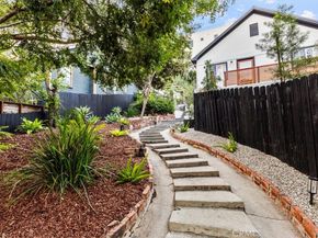 2207 - 2009 Apex Avenue, Los Angeles CA 90039