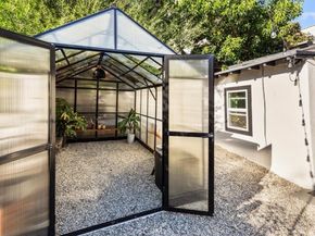 2207 - 2009 Apex Avenue, Los Angeles CA 90039