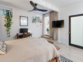 2207 - 2009 Apex Avenue, Los Angeles CA 90039