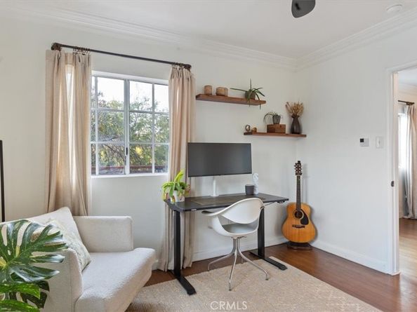 2207 - 2009 Apex Avenue, Los Angeles CA 90039