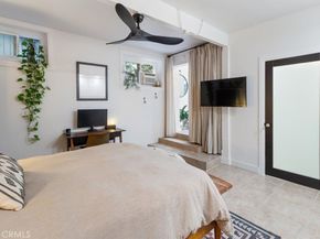 2207 - 2209 Apex Avenue, Los Angeles CA 90039