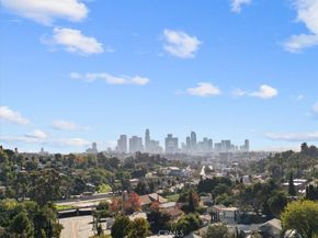 2207 - 2009 Apex Avenue, Los Angeles CA 90039