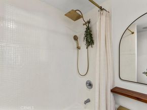 2207 - 2209 Apex Avenue, Los Angeles CA 90039