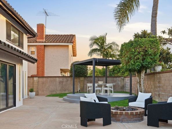 15631 Sunburst Lane, Huntington Beach CA 92647