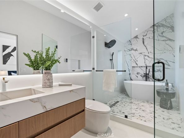 15631 Sunburst Lane, Huntington Beach CA 92647