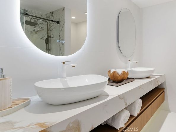 15631 Sunburst Lane, Huntington Beach CA 92647