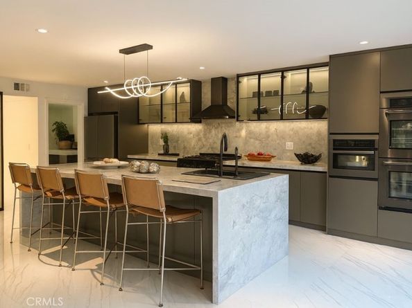 15631 Sunburst Lane, Huntington Beach CA 92647