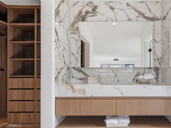 15631 Sunburst Lane, Huntington Beach CA 92647