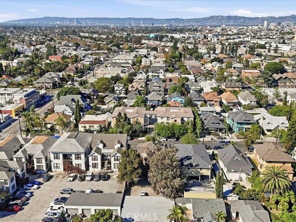 2104 Park Grove, Los Angeles CA 90007