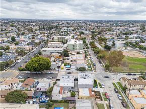 6919 S Menlo, Los Angeles CA 90044