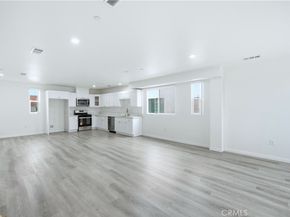 6919 S Menlo, Los Angeles CA 90044