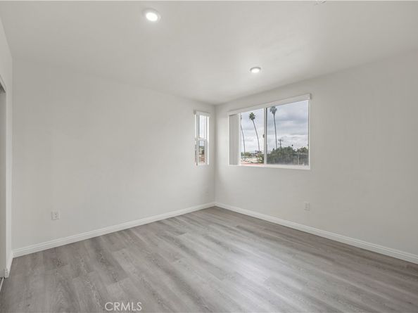 6919 S Menlo, Los Angeles CA 90044