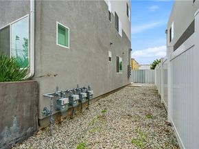 6919 S Menlo, Los Angeles CA 90044