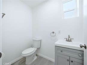 6919 S Menlo, Los Angeles CA 90044