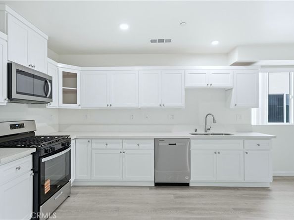 6919 S Menlo, Los Angeles CA 90044