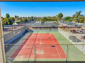 5585 E Pacific Coast Hwy. 353, Long Beach CA 90804