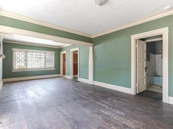 894 894B S Pasadena Avenue, Pasadena CA 91105