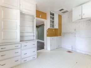 894 894B S Pasadena Avenue, Pasadena CA 91105