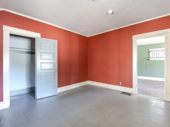 894 894B S Pasadena Avenue, Pasadena CA 91105
