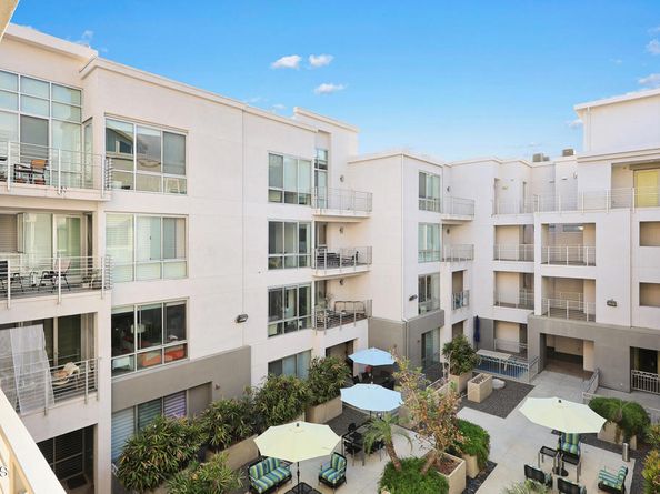 111 S De lacey Avenue 317, Pasadena CA 91103