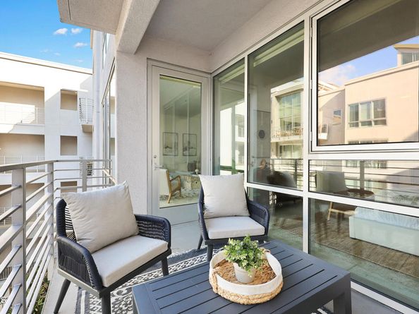 111 S De lacey Avenue 317, Pasadena CA 91103