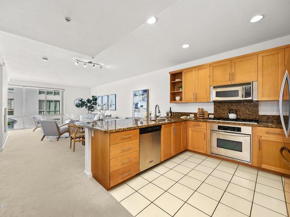 111 S De lacey Avenue 317, Pasadena CA 91103