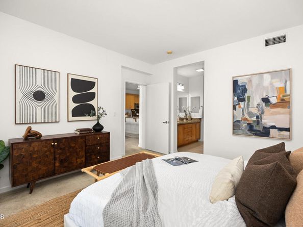 111 S De lacey Avenue 317, Pasadena CA 91103