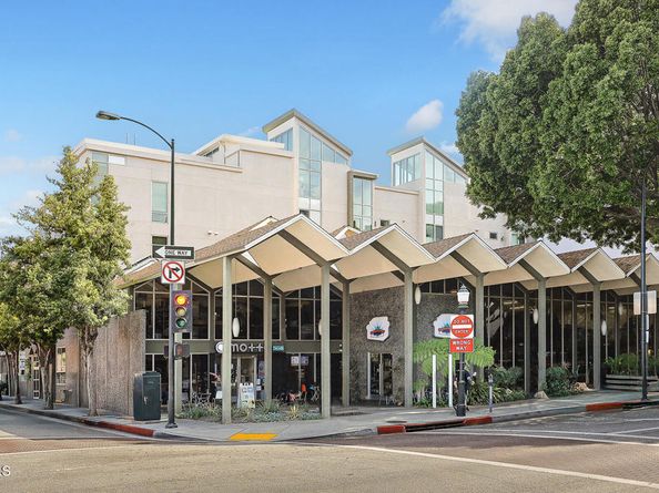 111 S De lacey Avenue 317, Pasadena CA 91103