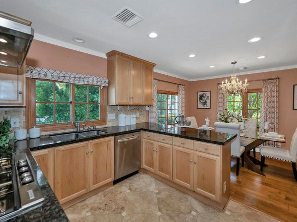 117 Brocadero Place, Pasadena CA 91105