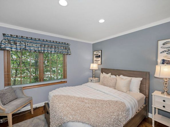 117 Brocadero Place, Pasadena CA 91105