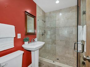 117 Brocadero Place, Pasadena CA 91105