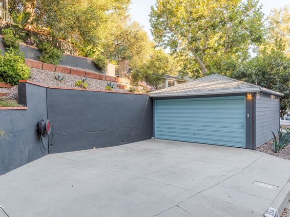 354 Glenullen Drive, Pasadena CA 91105