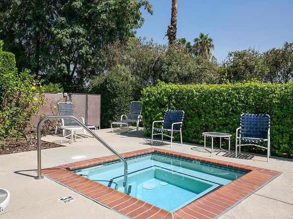 252 Palmetto Drive, Pasadena CA 91105