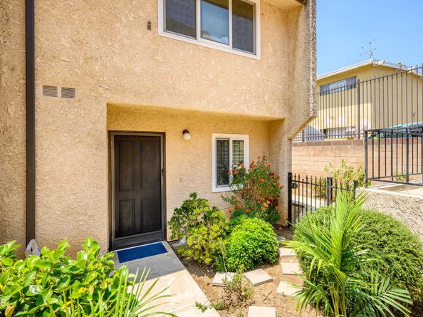 5036 Echo Street 37, Los Angeles CA 90042